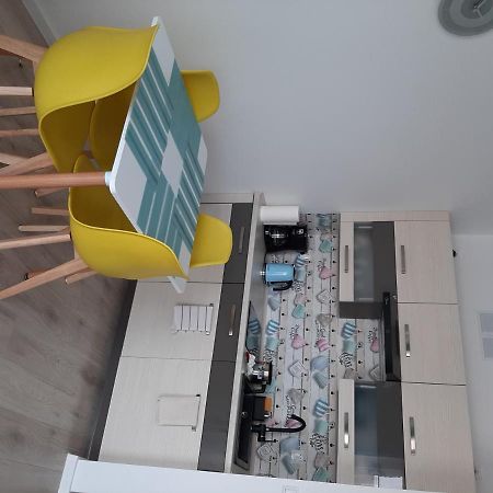 Apartament Viktoria Appartamento Darlowko Esterno foto