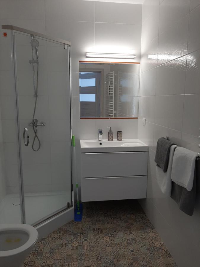 Apartament Viktoria Appartamento Darlowko Esterno foto